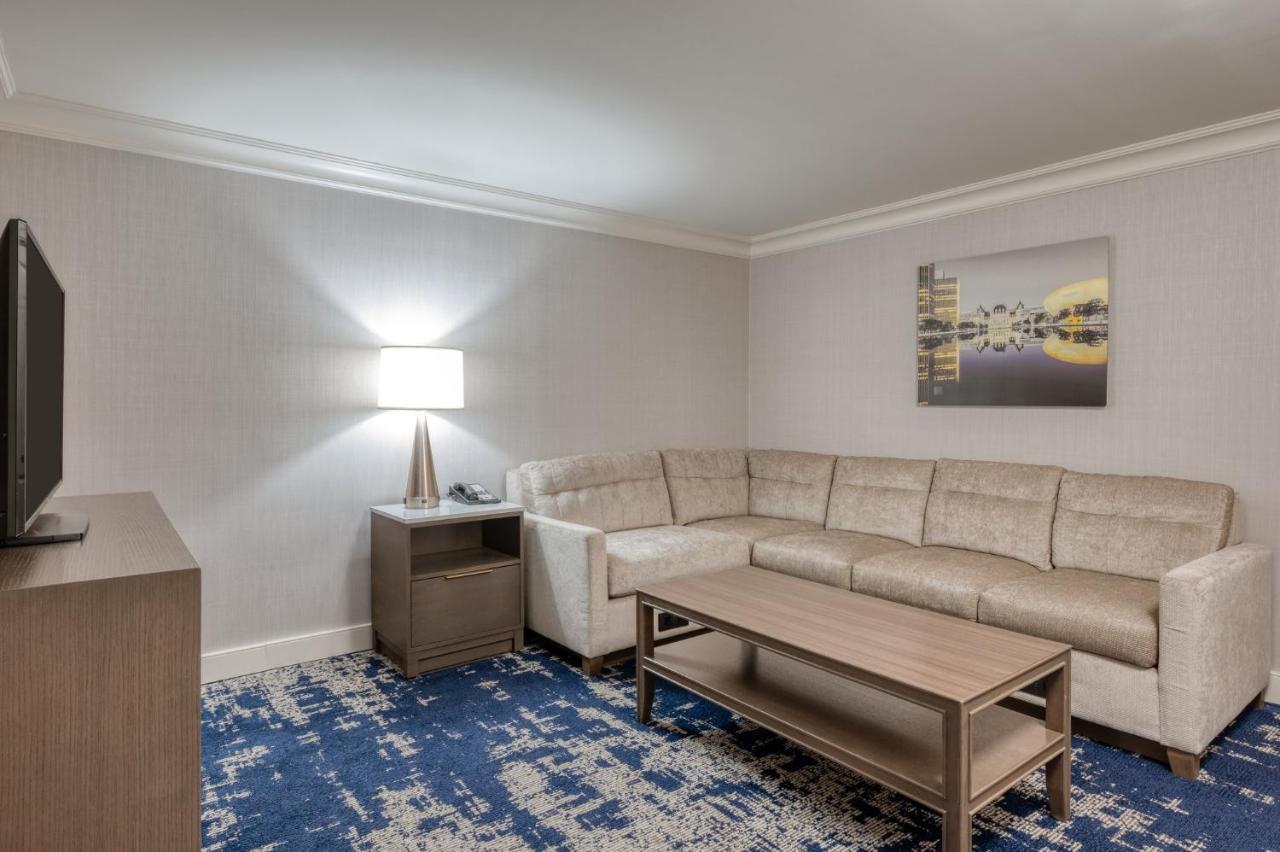 Crowne Plaza Albany - The Desmond Hotel Esterno foto